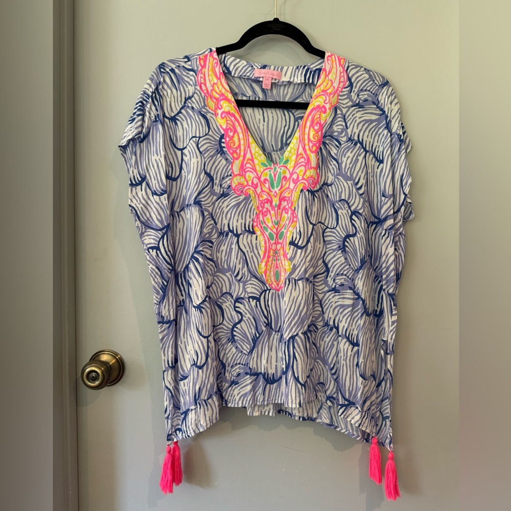NWOT Lilly Pulitzer boho style lavender & white top with pink accents S/M